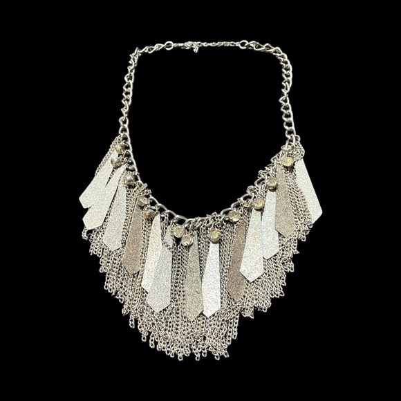 Jewelry - Vintage Silver Statement Necklace